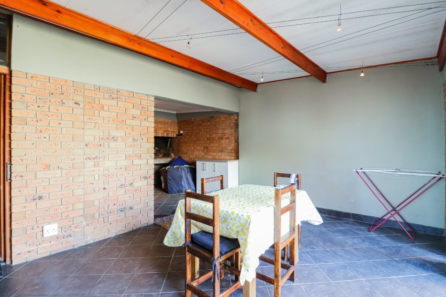 3 Bedroom Property for Sale in Heiderand Western Cape